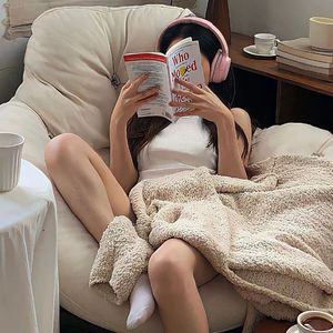 毛茸茸的中国女bbw
